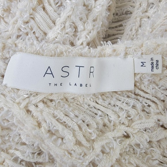 ASTR The Label White Crochet Knit V-Neck Sweater Woman's Size M Medium - Picture 6 of 9